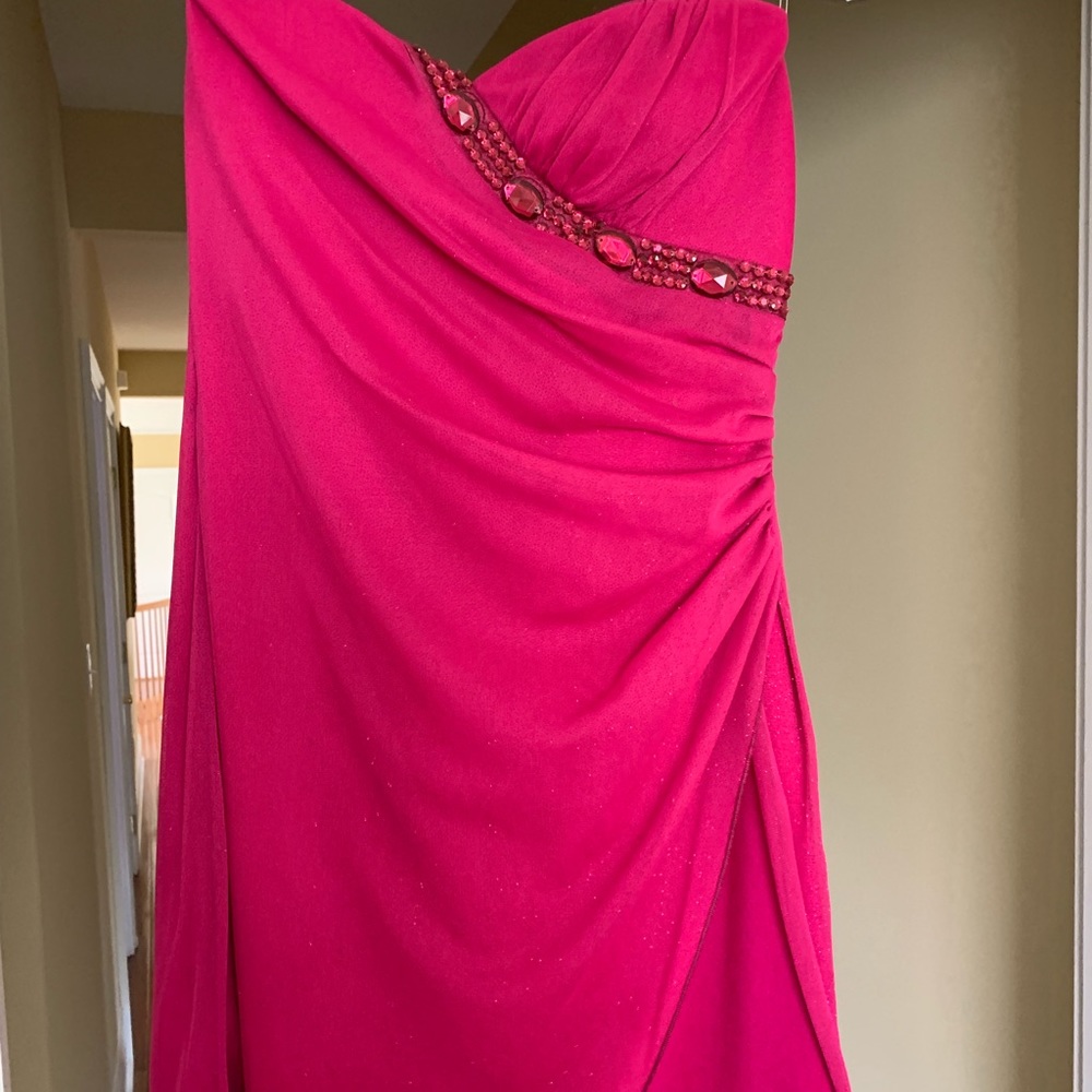 Women’s/juniors short pink with sparkle dress